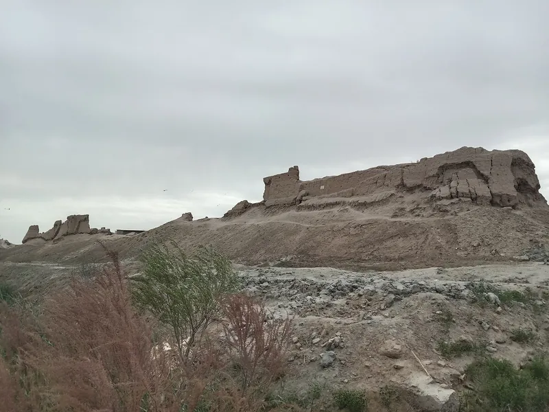 Xazorasp qal'asi